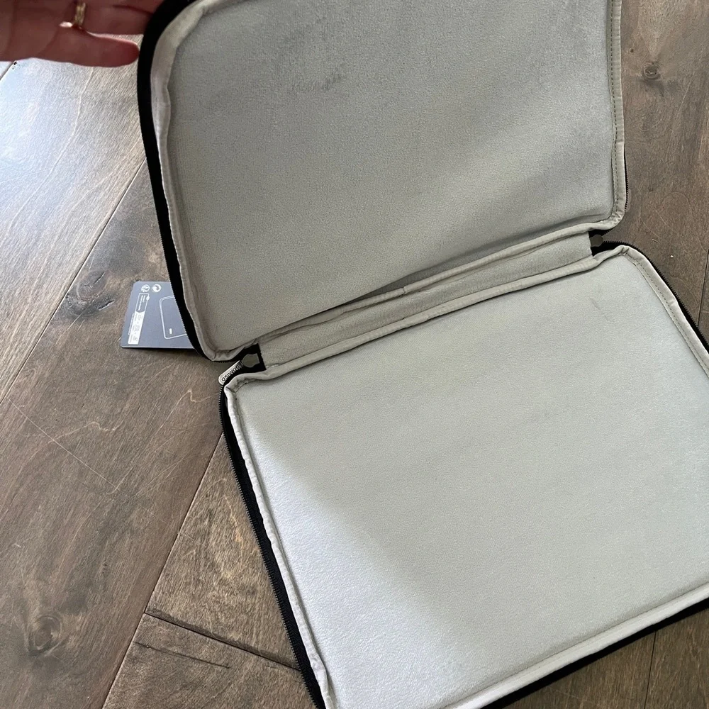 Domiso laptop case